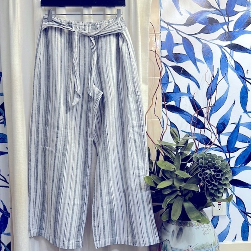 Women’s Beachlunchloung collection linen wide leg pants, blue white stripe Sz S